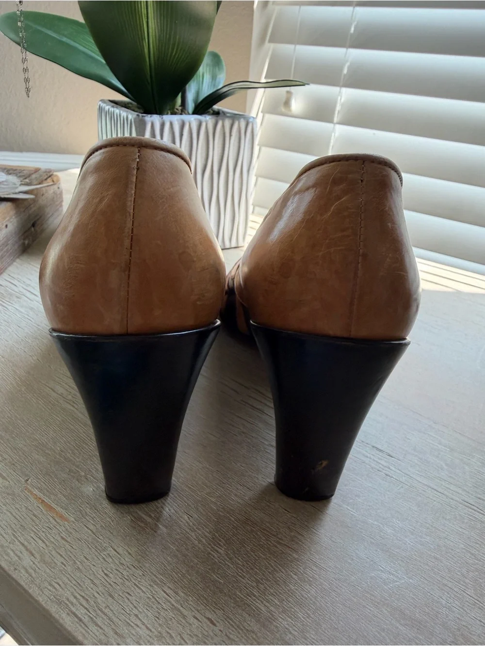 GRAYE Made in Italy Leather Patchwork Pumps Tan Black Heels EU 37